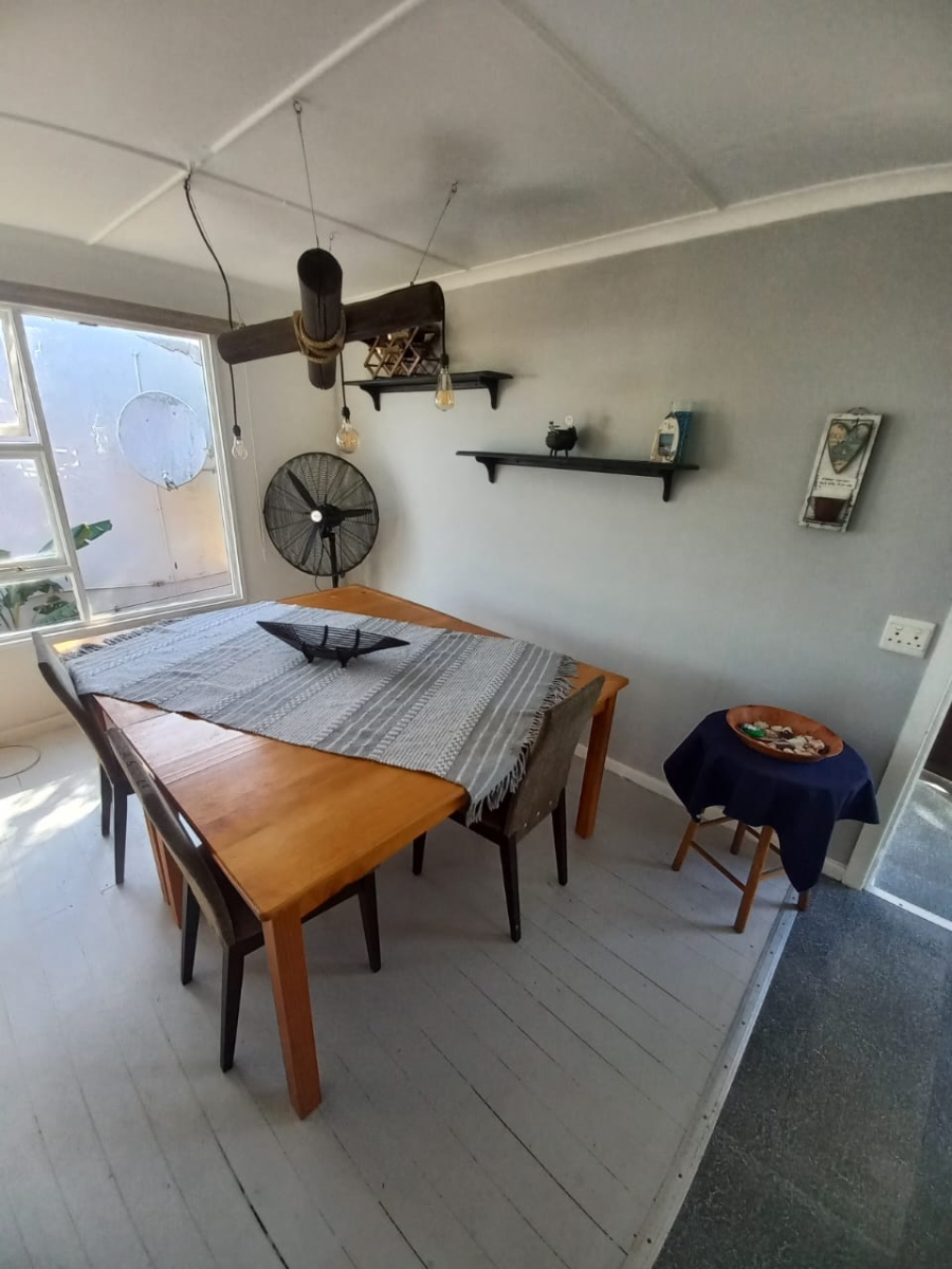 5 Bedroom Property for Sale in C Place Eastern Cape